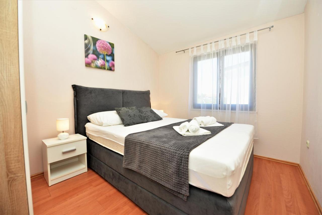 Apartment Lavender Вир Екстер'єр фото