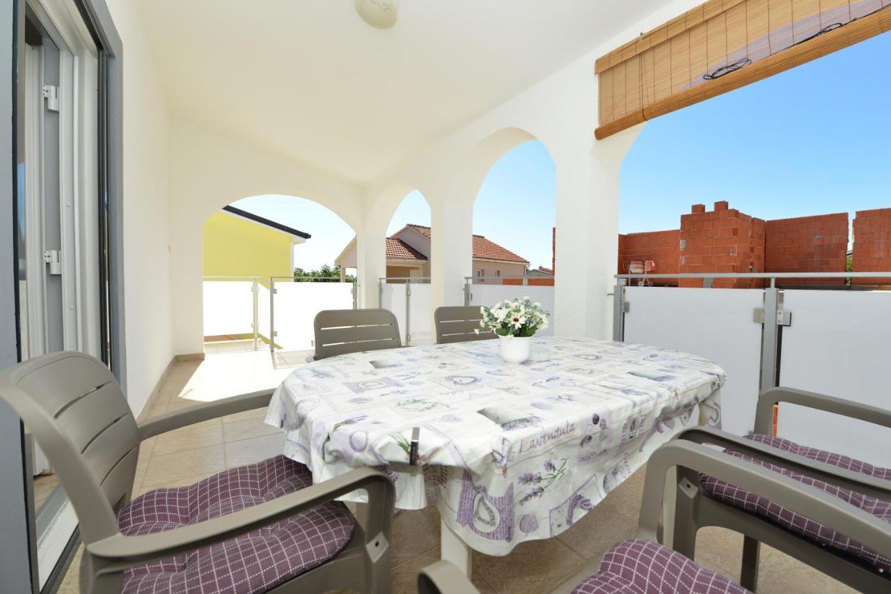 Apartment Lavender Вир Екстер'єр фото