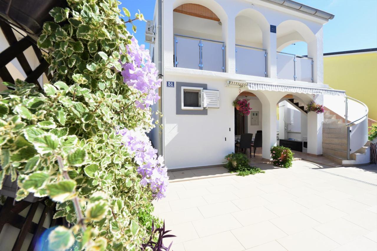 Apartment Lavender Вир Екстер'єр фото