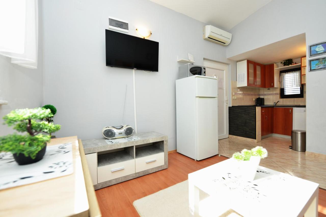 Apartment Lavender Вир Екстер'єр фото