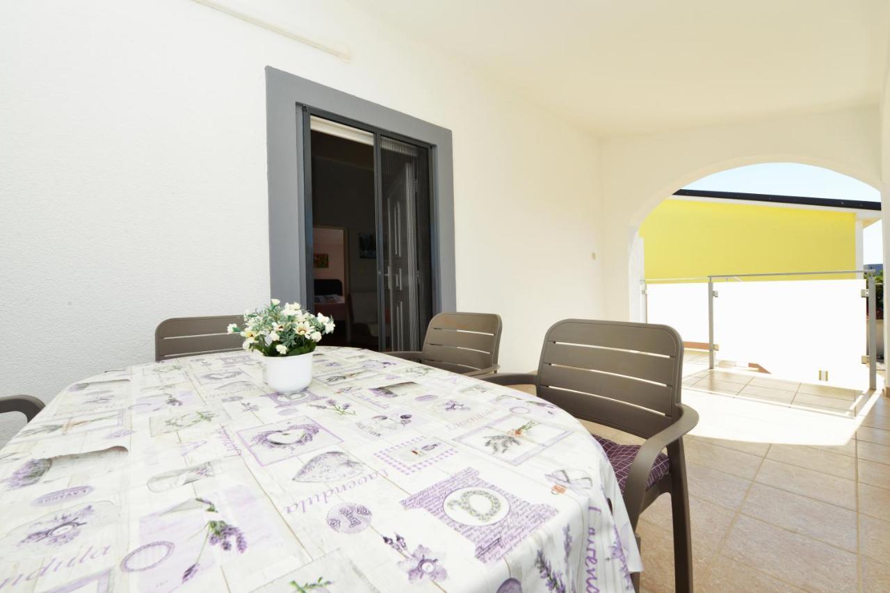 Apartment Lavender Вир Екстер'єр фото
