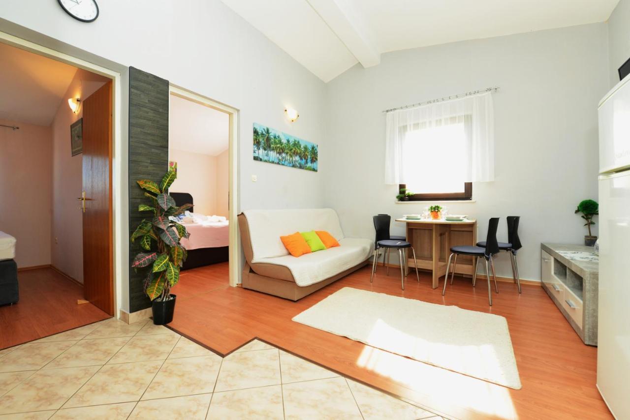 Apartment Lavender Вир Екстер'єр фото